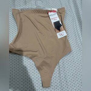 SPANX Red Hot High-Waisted Thong - Tan